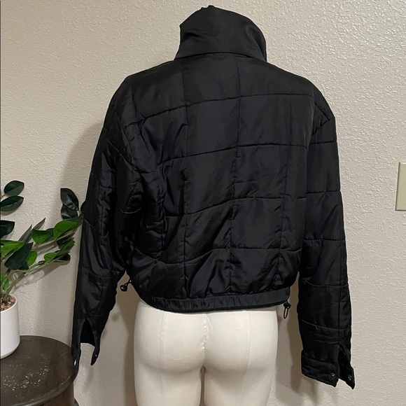 Aeropostale Black Quilted Women's Jacket - Picture 6 of 9